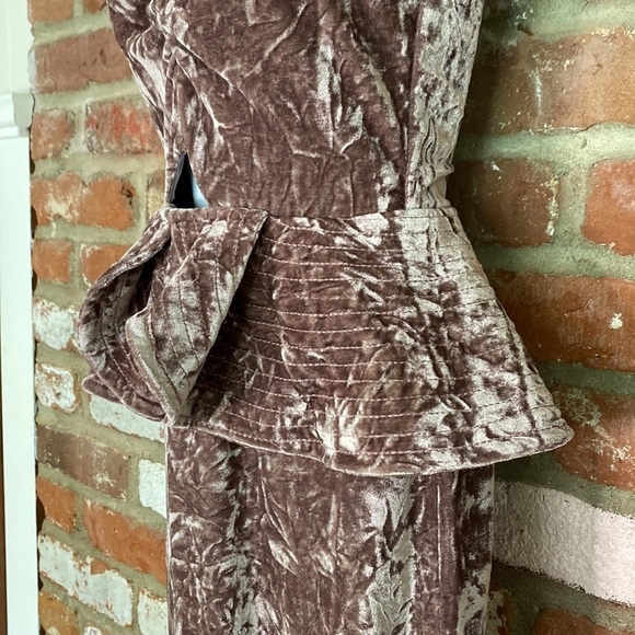 L’ Atiste Lavender Crushed Velvet Off the Shoulder Midi Dress size small summer - Picture 7 of 14